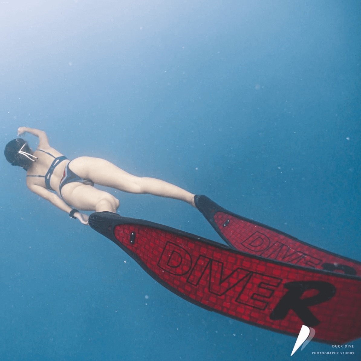 DiveR Australia -#1 AWARD WINNING Freediving fins (Red Innegra